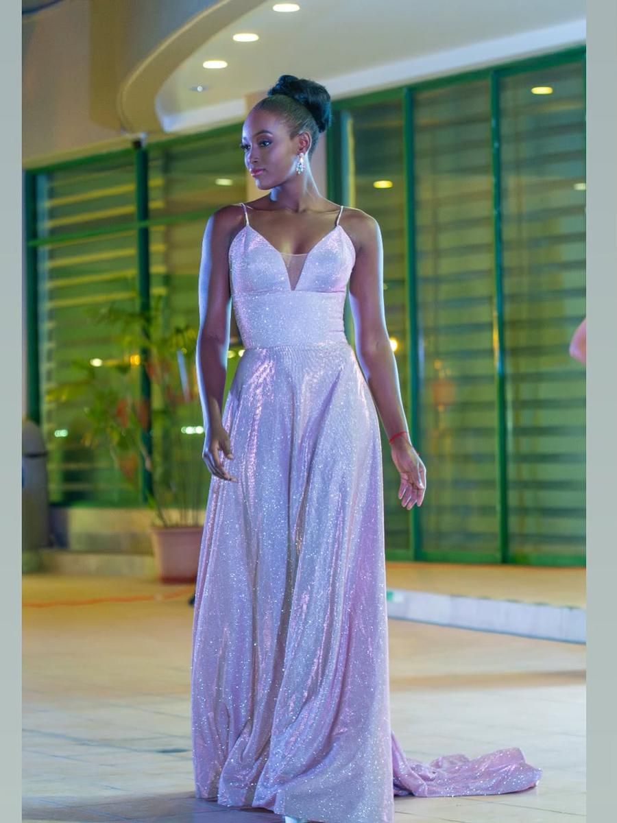 7 Potret Alexandra Mina, Atlet Cantik Miss Cosmo Ekuador 2025 - Info Malang Raya AA1RmD7e - Info Malang Raya