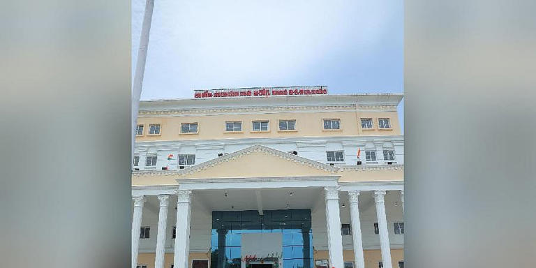 I passed because of former KNRUHS VC’s help: Student