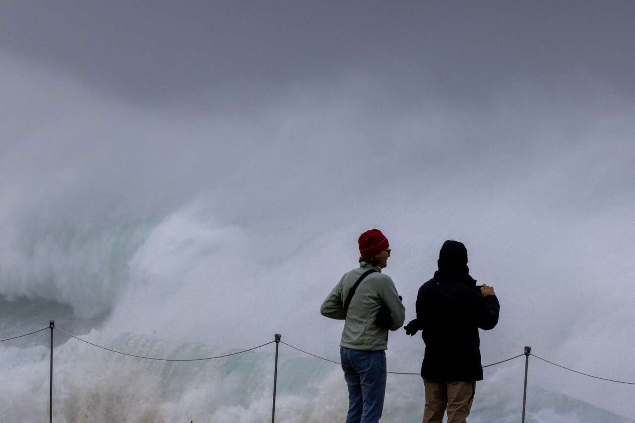 Beach hazards statement issued for Central Coast