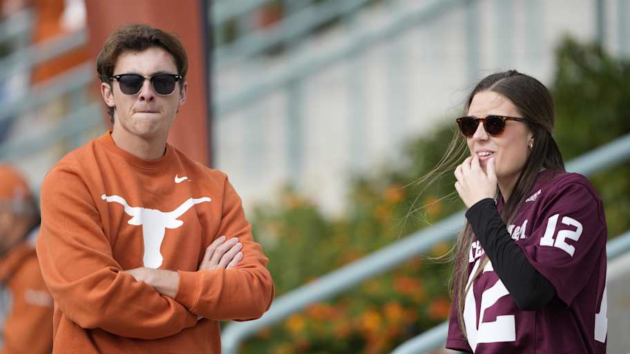 Texas fans' pathetic taunt attempt towards Texas A&M is deeply ironic