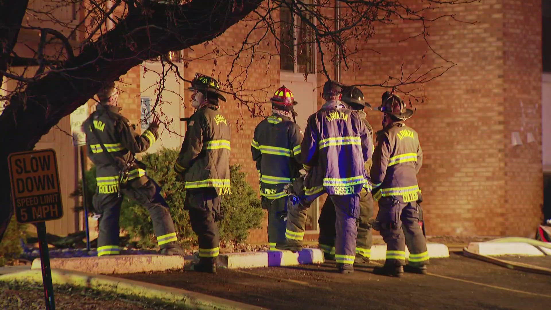 4 people displaced after apartment fire in Arvada