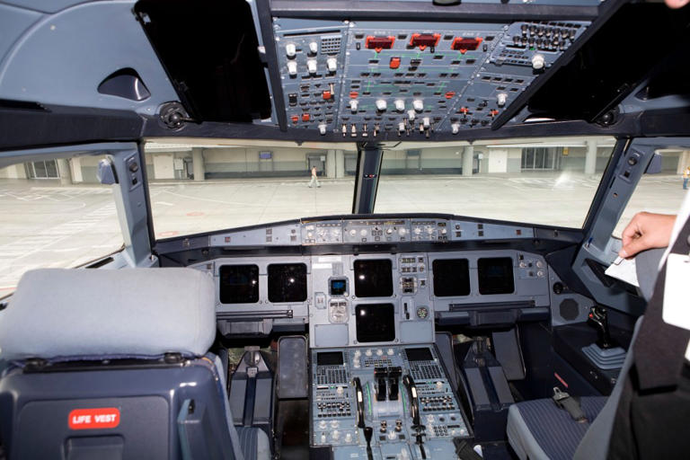 Airbus issues major A320 recall, threatening widespread global disruption