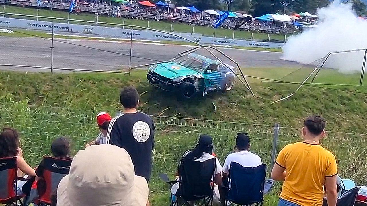 Driver crashes into deep ditch during Costa Rica car enthusiast event