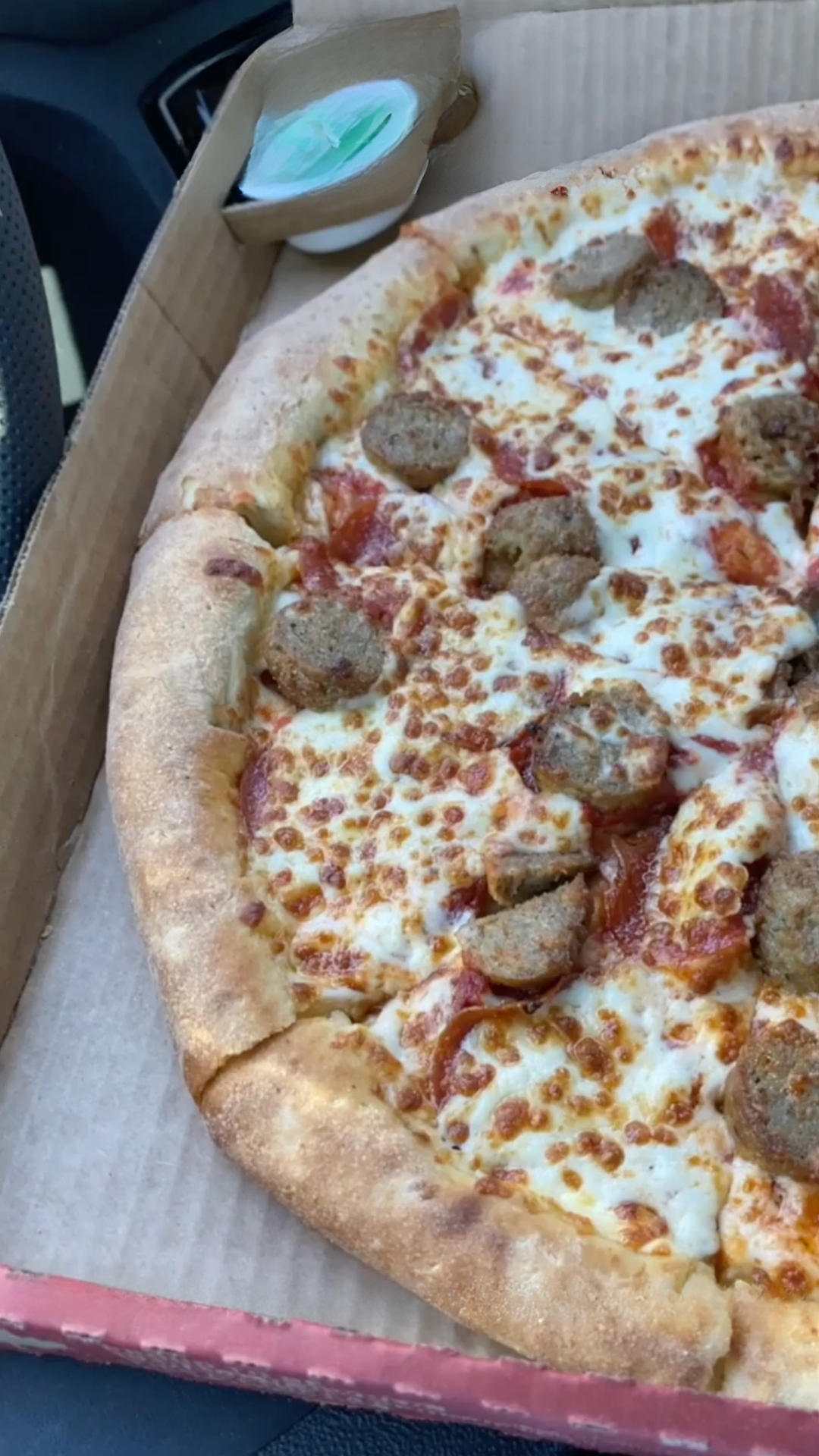 Trying Papa John’s Stuffed Crust Pizza