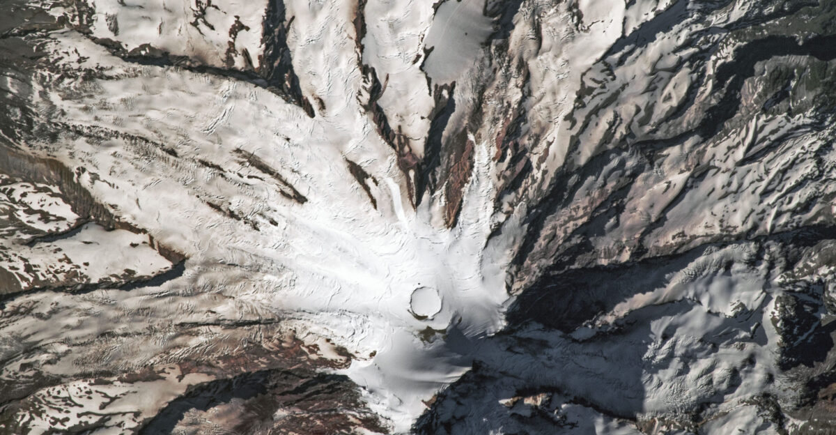 Mount Rainier Loses Its Crown As Summit Drops 20 Feet—America’s Most ...