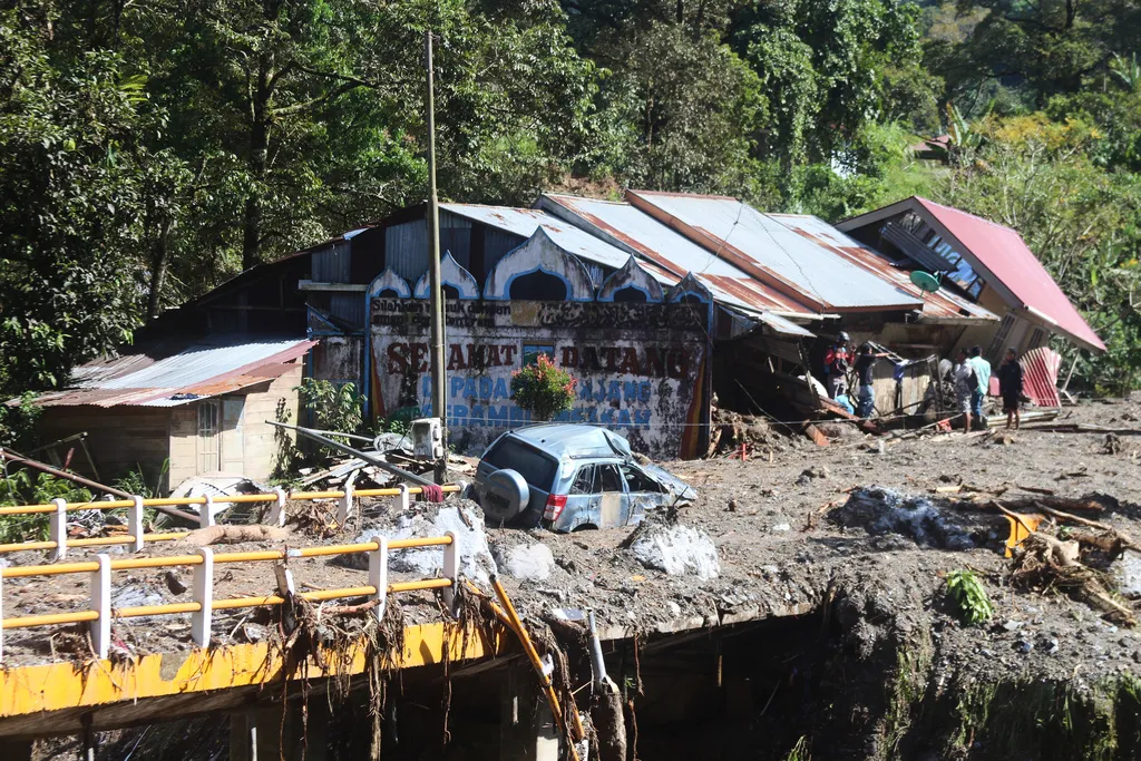 Death toll from floods and mudslides in Sri Lanka rises to 132, with ...