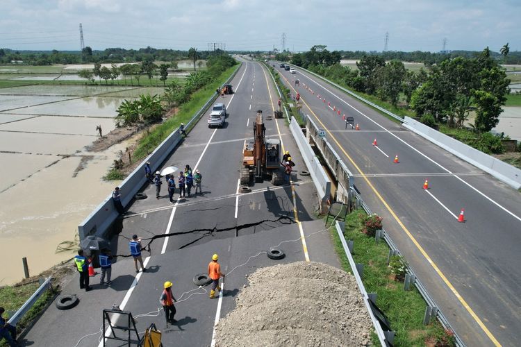 Tol MKTT Kembali Dapat Dilalui Sebelum 16 Desember