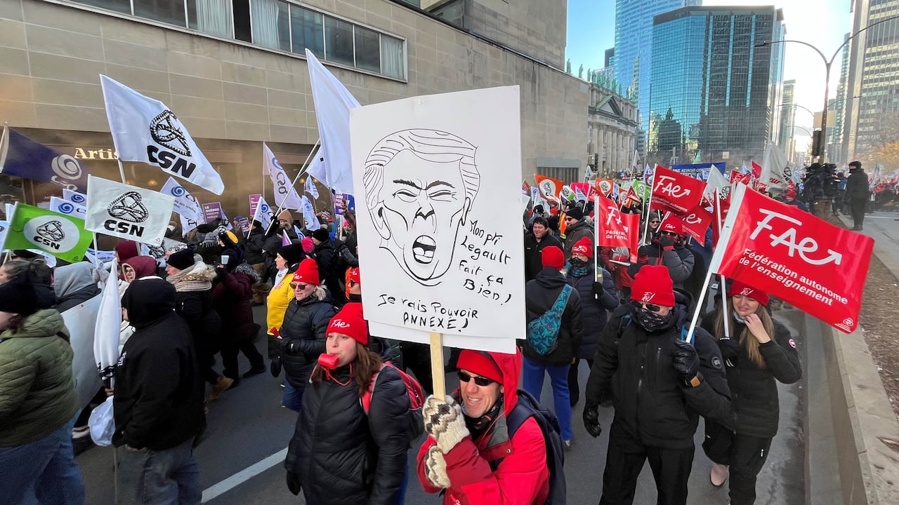Unions, supporters rally in Montreal to denounce Quebec government policies