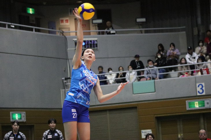 Bích Thủy tỏa sáng giúp đội bóng chuyền Nhật Bản phục thù thành công