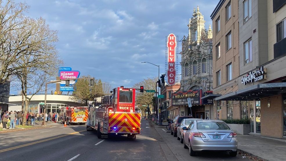 Gas leak forces people to evacuate Hollywood Theater in NE Portland