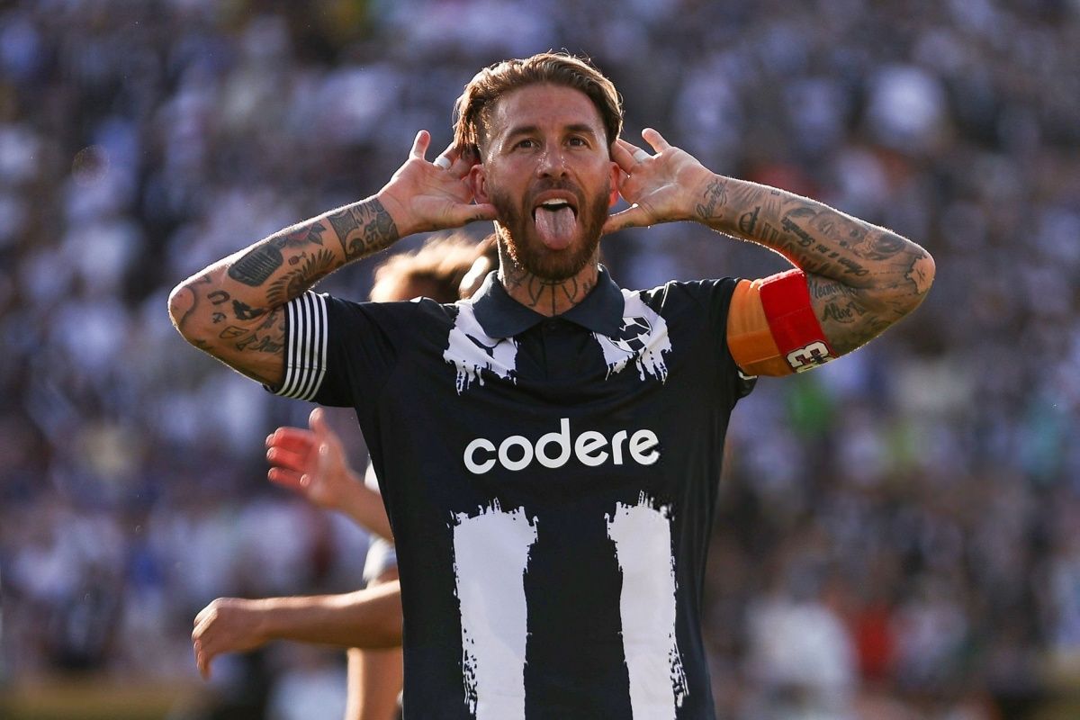 Sergio Ramos Tinggalkan Meksiko, Dikabarkan Pindah ke Manchester United
