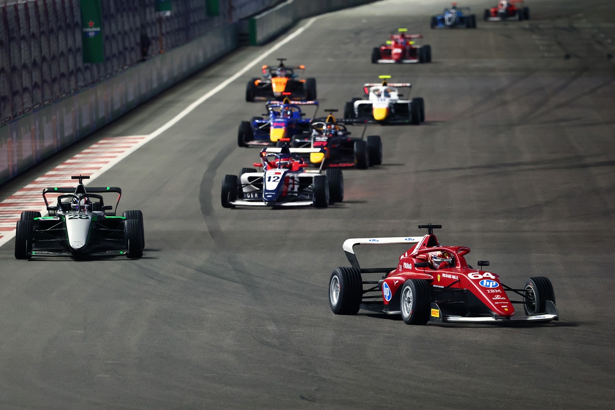 Aston Martin announces 17-year-old German driver for 2026 F1 Academy ...