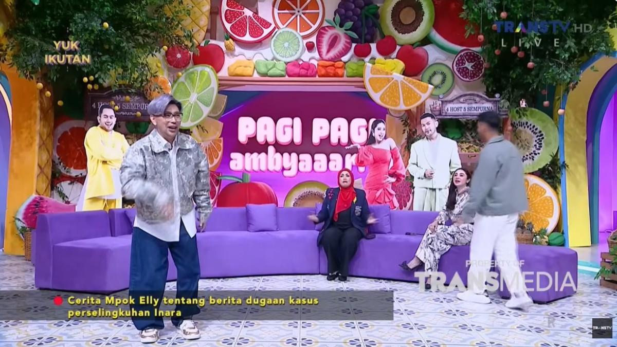 Elly Sugigi Usulkan Nikah Siri, Dewi Perssik Marah: Perbedaan Pendapat 2 AA1RpyYu