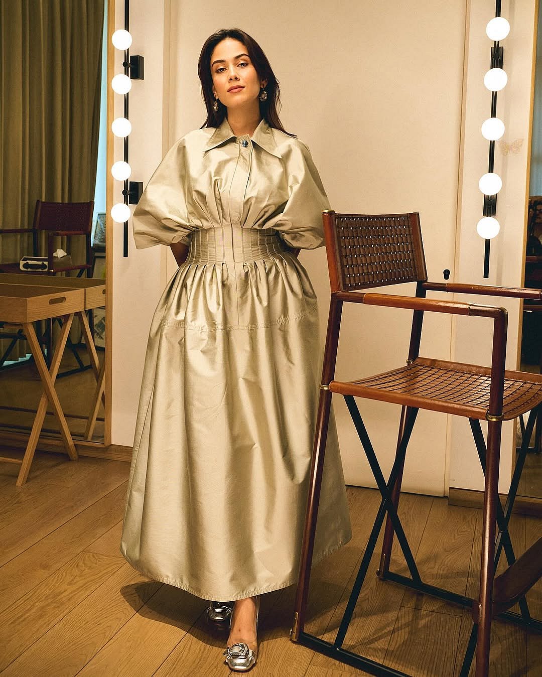 Mira Rajput's 'Phases Of The Moon' In Ivory Dress: SEE PHOTOS