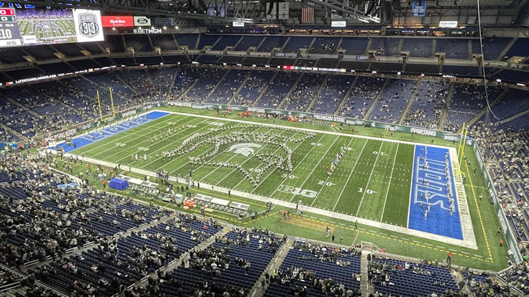 Sparse Ford Field Crowd Reflects MSU Fans’ Message to Smith