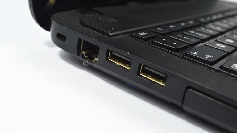 What Does It Mean When A USB Port Is Black?