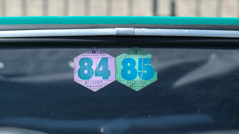 This Is The Best Way To Remove Stickers From Car Windows