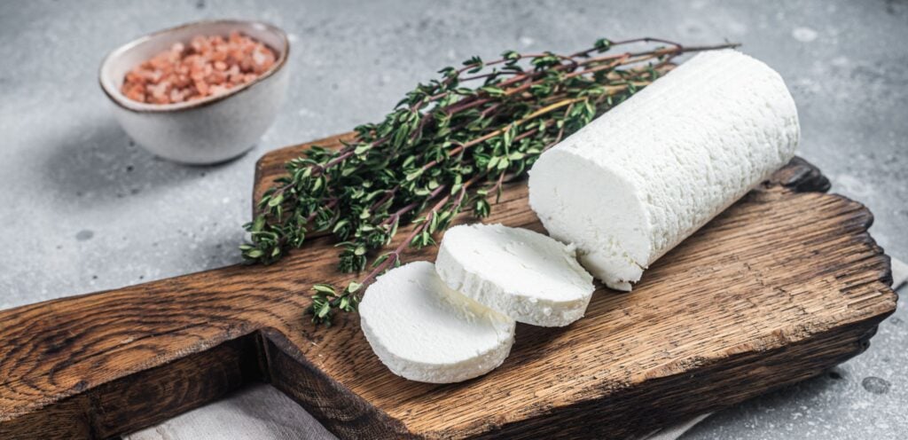 Le fromage de chèvre frais est parfait pour éviter le cholestérol