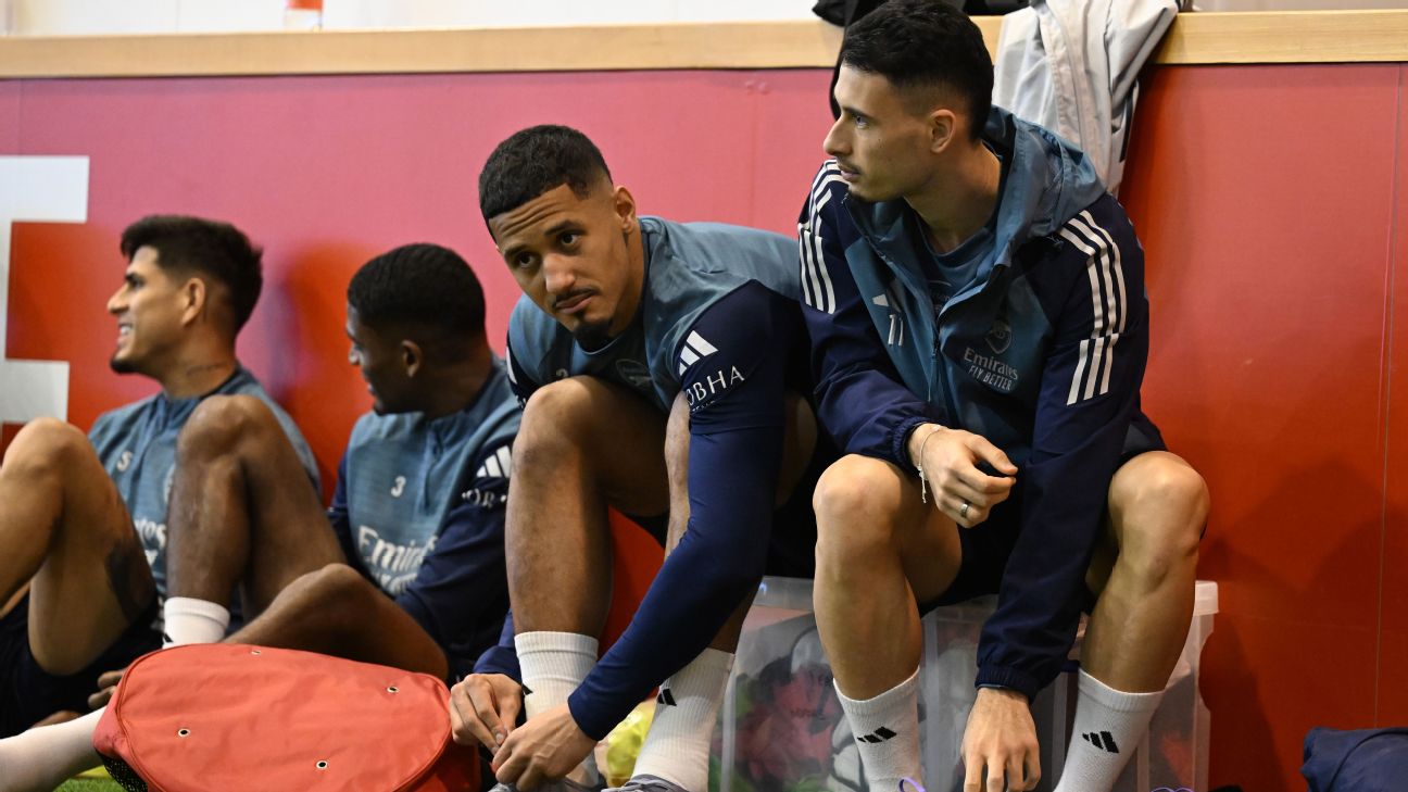 Chelsea vs Arsenal: ¿Por qué William Saliba se unió a Gabriel al margen?