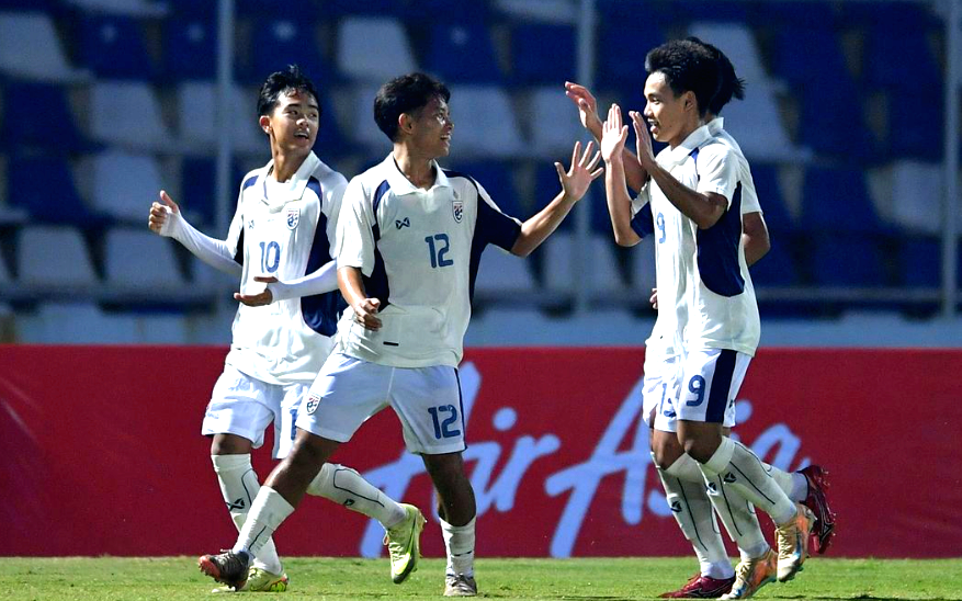 Video: Tiền vệ U17 Việt Nam độc diễn, chốt hạ U17 Malaysia