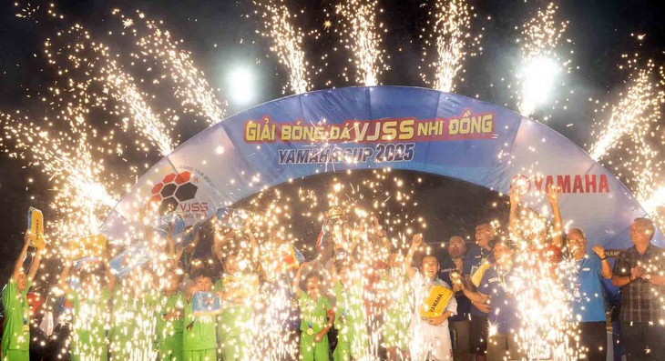 Trường Nguyễn Văn Luông lần thứ 2 đăng quang giải bóng đá nhi đồng chuẩn Nhật Bản