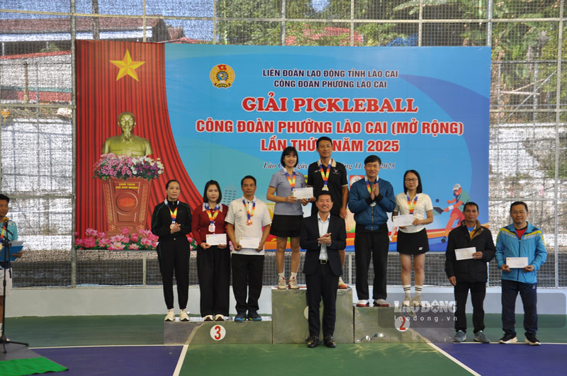 Giải Pickleball phường Lào Cai khép lại sôi nổi với nhiều dấu ấn đẹp