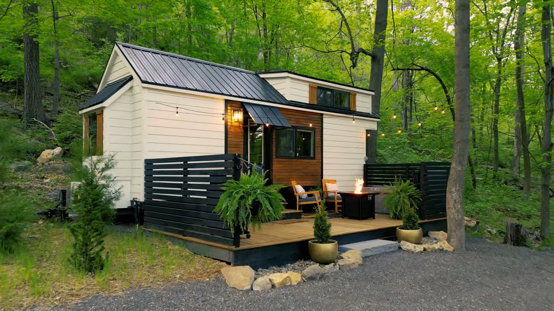 Touring a luxury mobile estate