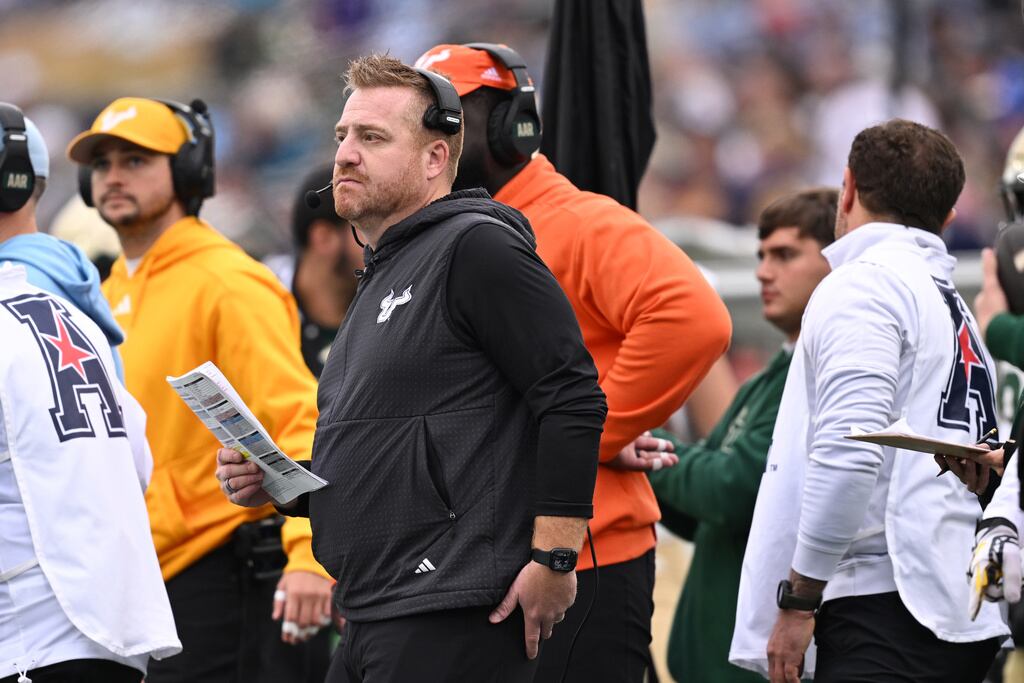 Auburn Football Hires Usf S Alex Golesh As New Head Coach