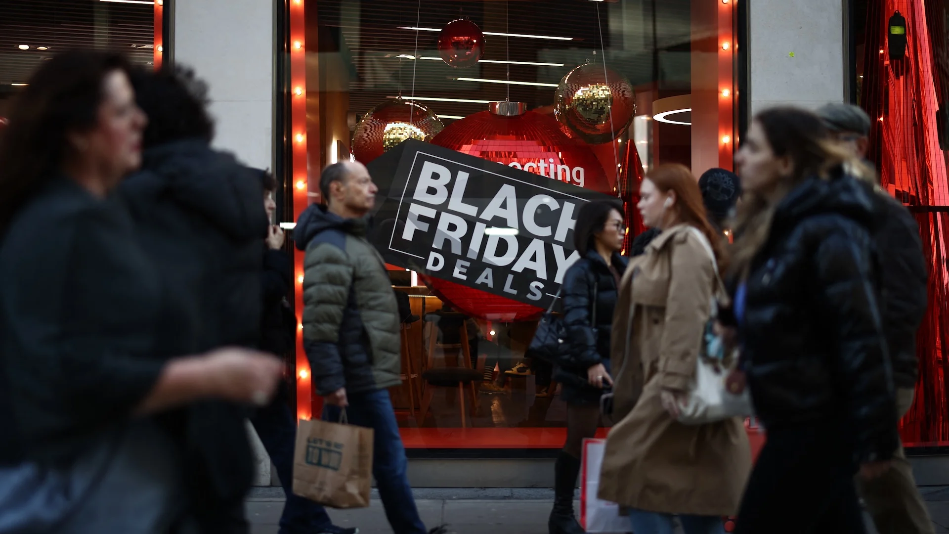 Black Friday Broke Records. The Real Story Is How AI Changed the Way We ...