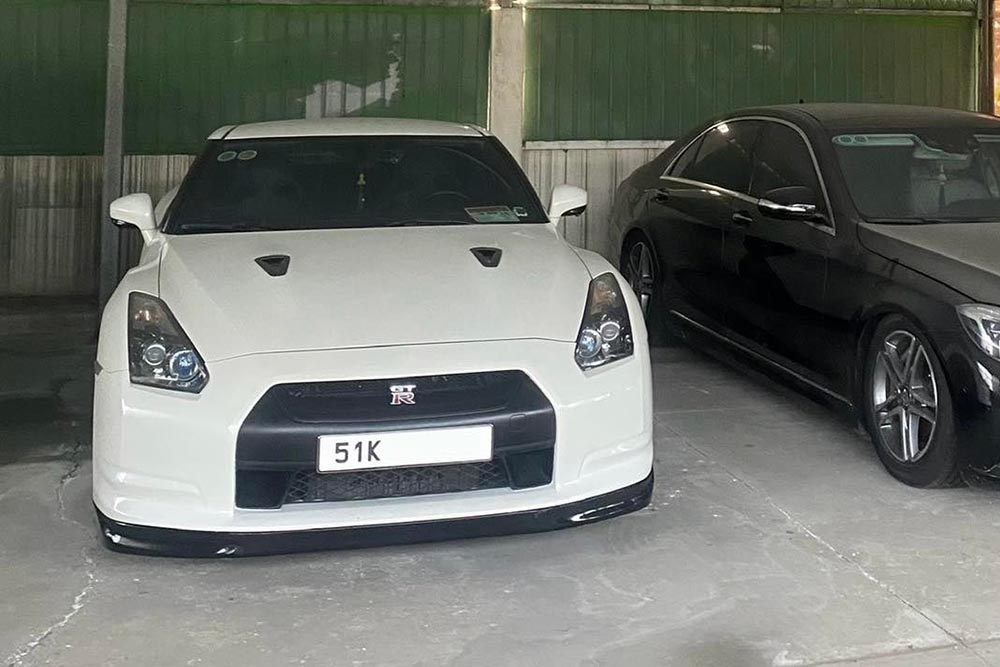 Nissan GT-R R35 màu trắng xuất hiện tại Việt Nam