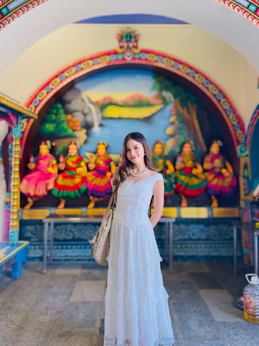 8 Potret Bella Graceva Berjalan-Jalan di Chinatown Singapura 6 AA1Rs9M1