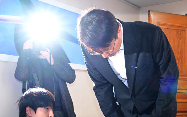 "쿠팡은 중국인 회사?"…SNS 루머에 전문가들 '강한 경고'