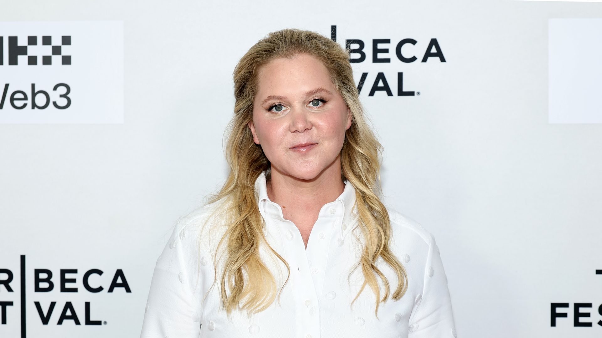 Amy Schumer showcases her super svelte physique after losing 50 lbs