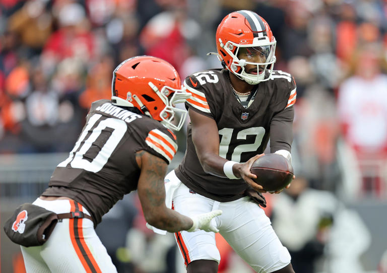 Shedeur Sanders and Jerry Jeudy have a heated sideline exchange; Sanders  says the trust will take time