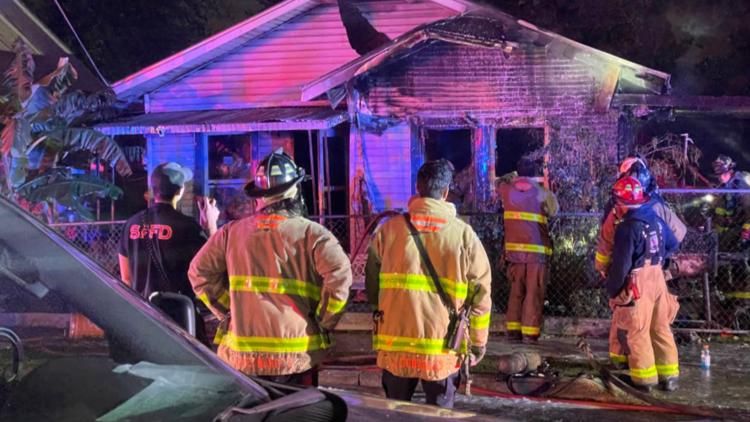 Dogs killed, residents displaced after fire spreads between 2 west-side ...