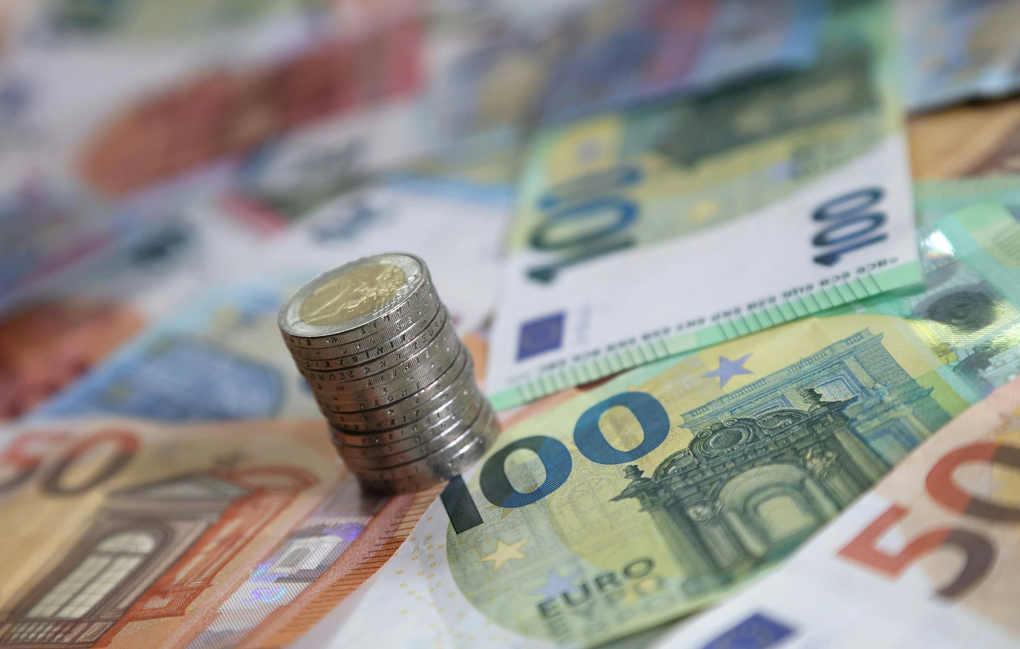 Neues Jahr, neue Regeln: Steuern, Deutschlandticket, Musterung – Das ...
