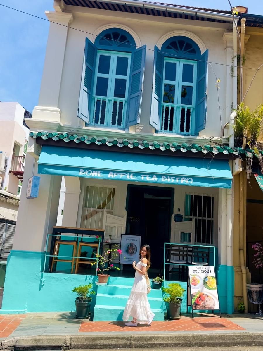 8 Potret Bella Graceva Berjalan-Jalan di Chinatown Singapura 3 AA1Rsy6D