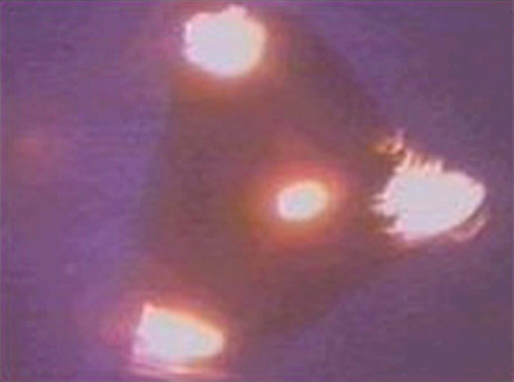 Mystery triangular UFO dubbed the Dudley Dorito spotted in the skies 18 ...