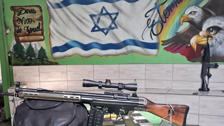 Avanço do 'narcopentecostalismo' é reflexo do crescimento de religiões neopentecostais no país, apontam pesquisadores