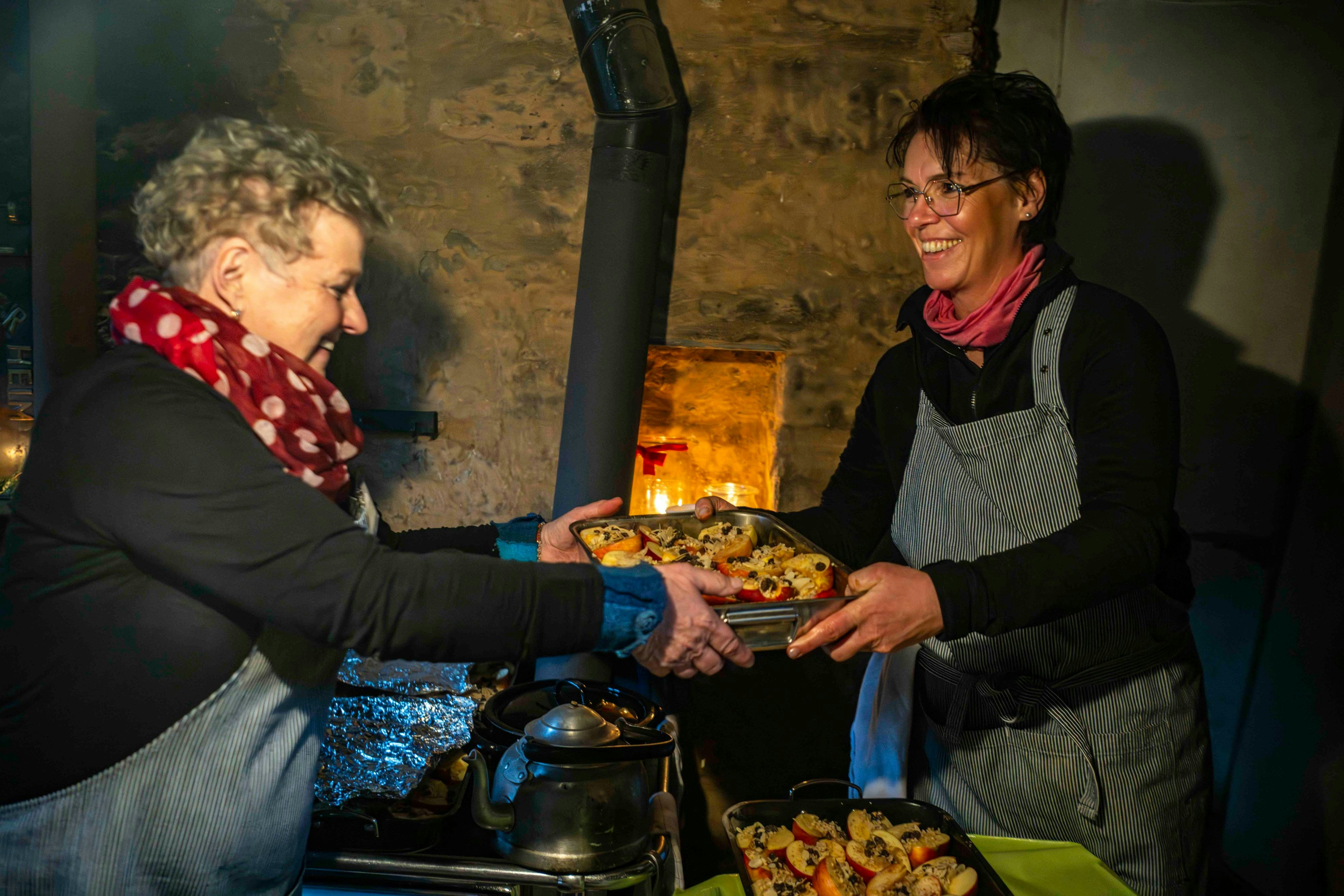Buah Apel dan Kacang: Semua Indra Terpacu di Museum Terbuka Kommern Saat Natal 1 AA1Rt8hP