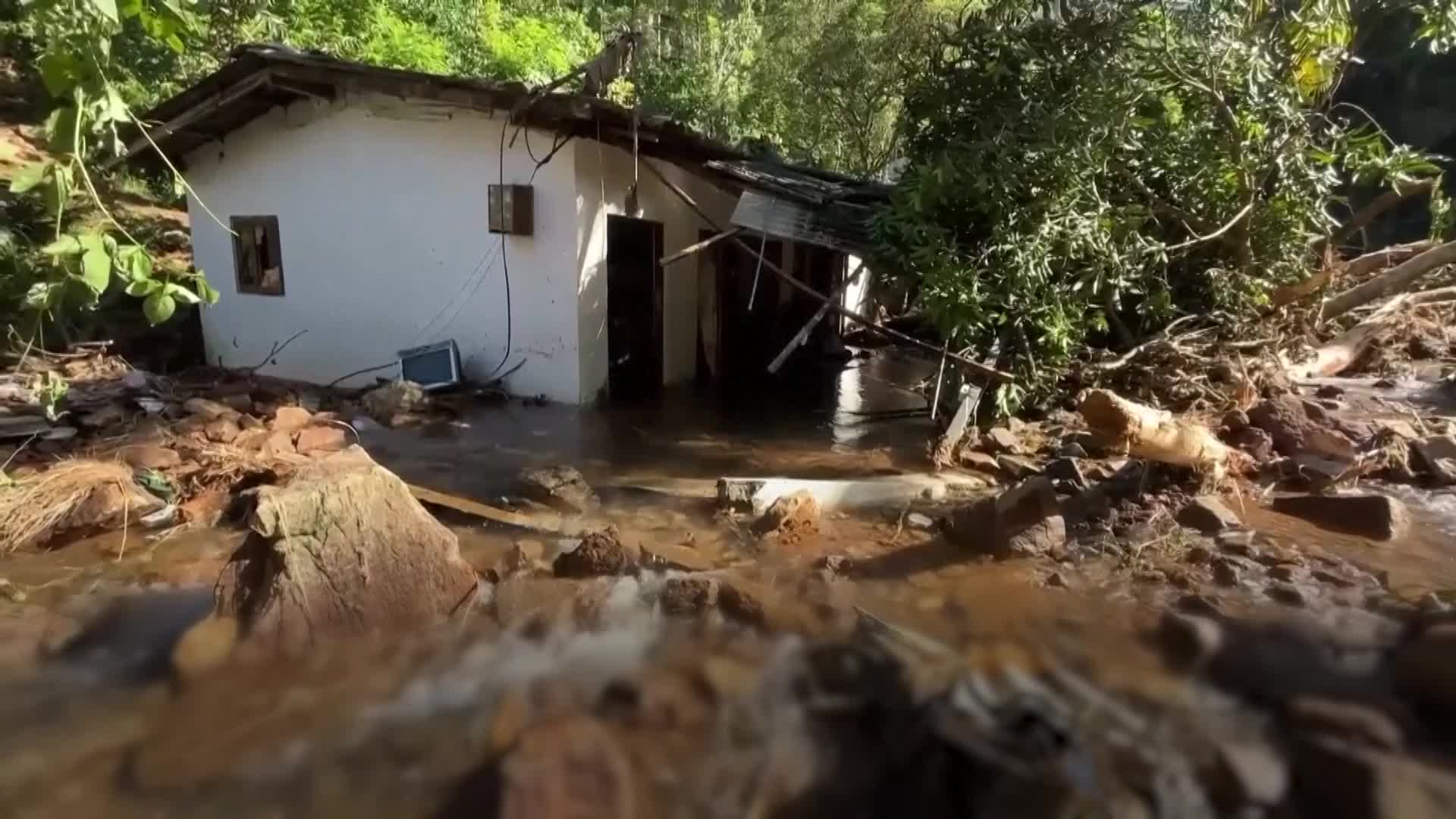 Flooding recovery efforts under way in Indonesia, Sri Lanka and Thailand