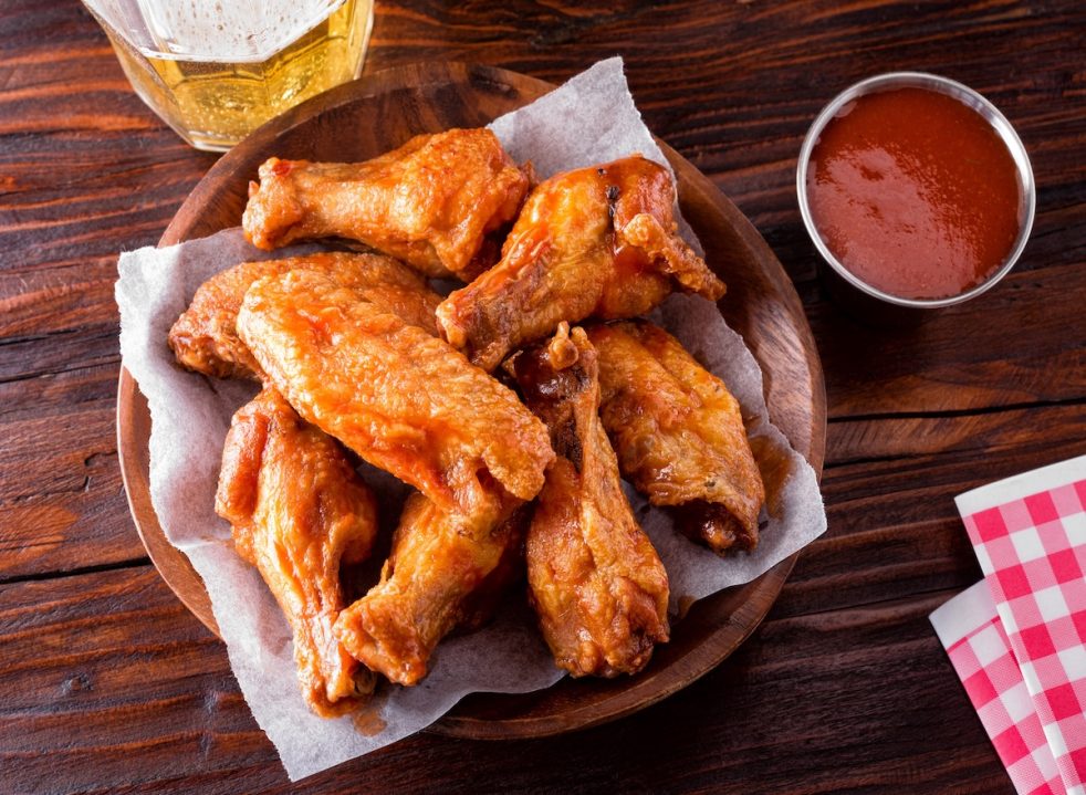 4 Chains With the Best Wings, According to Wing Fanatics