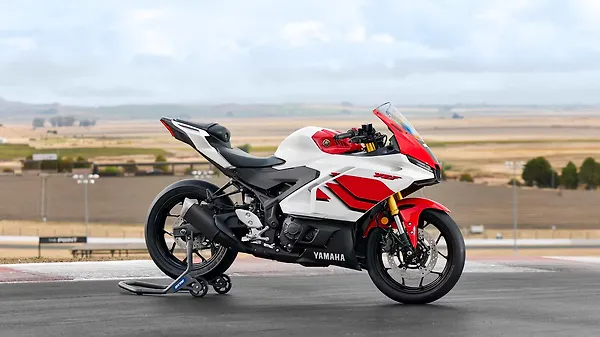 Yamaha R3 70th Anniversary Special Edition: Image gallery