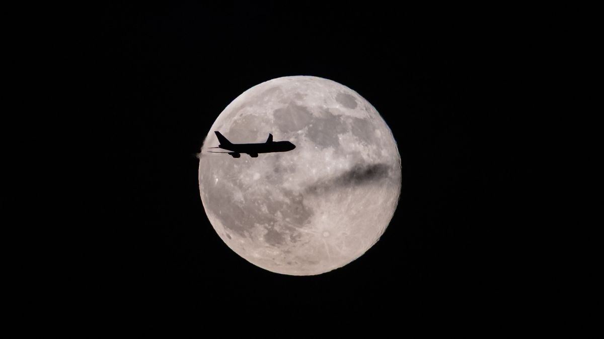 Supermoon is coming: Why the Moon will look bigger in December