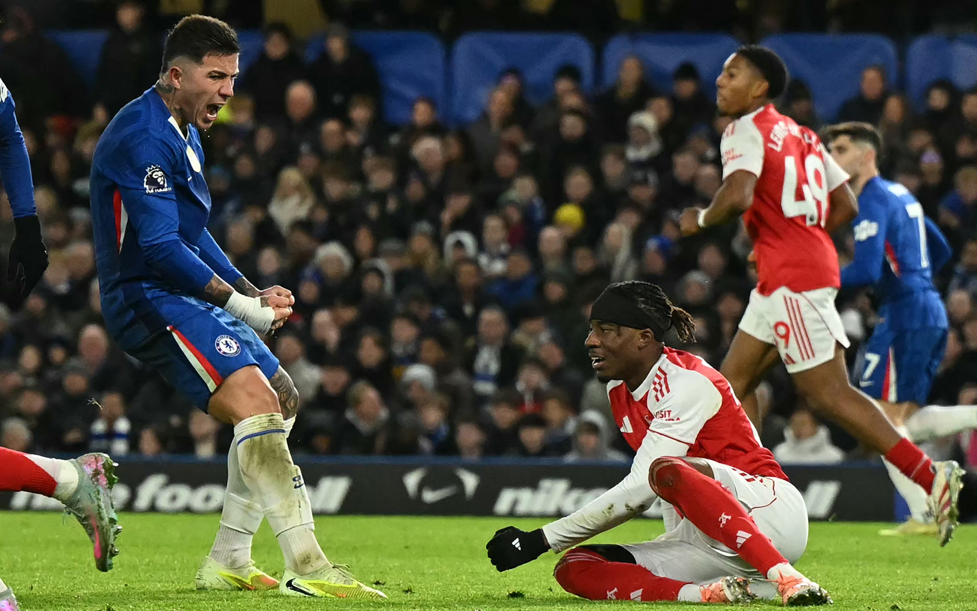 Palmer ‘aprueba’ los abucheos de Madueke mientras los aficionados del Chelsea dejan claros sus sentimientos