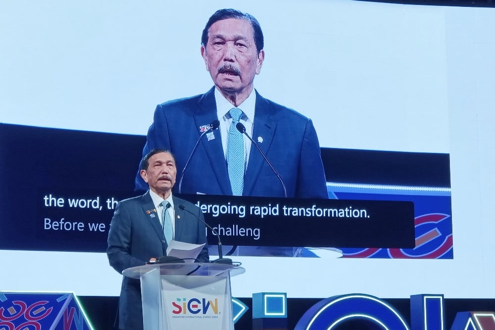 Luhut Akui Terbitkan Izin Bandara IMIP: Itu Domestik, Tak Perlu Bea Cukai