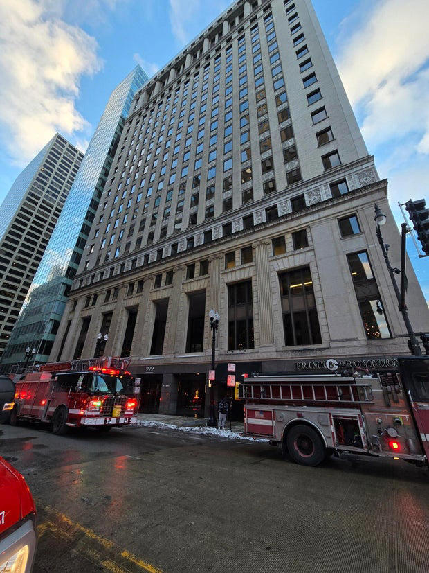 Fire breaks out in exhaust system at downtown Chicago office building