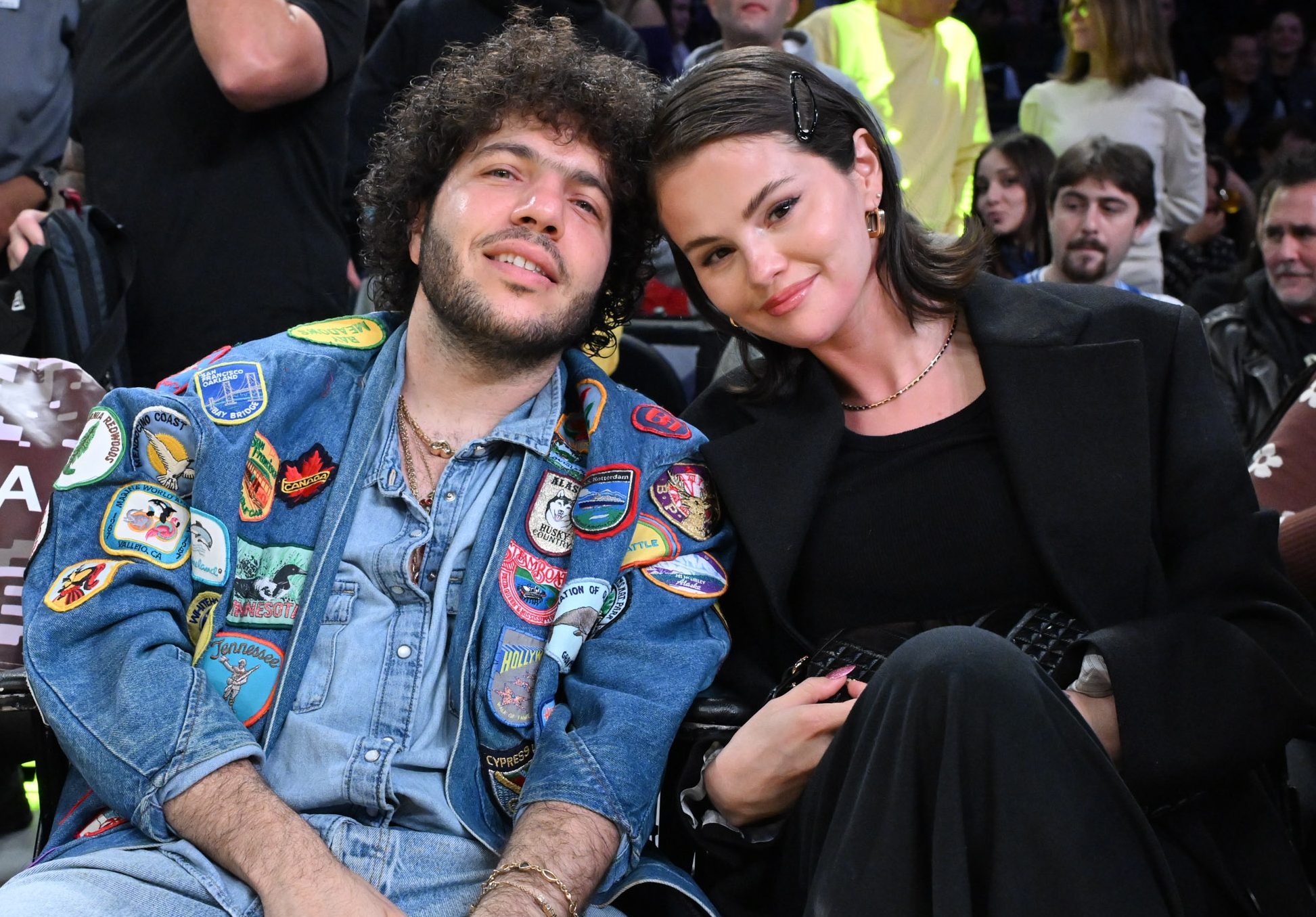 Бенни Бланко устроил Селене Гомес выпускной в торговом центре