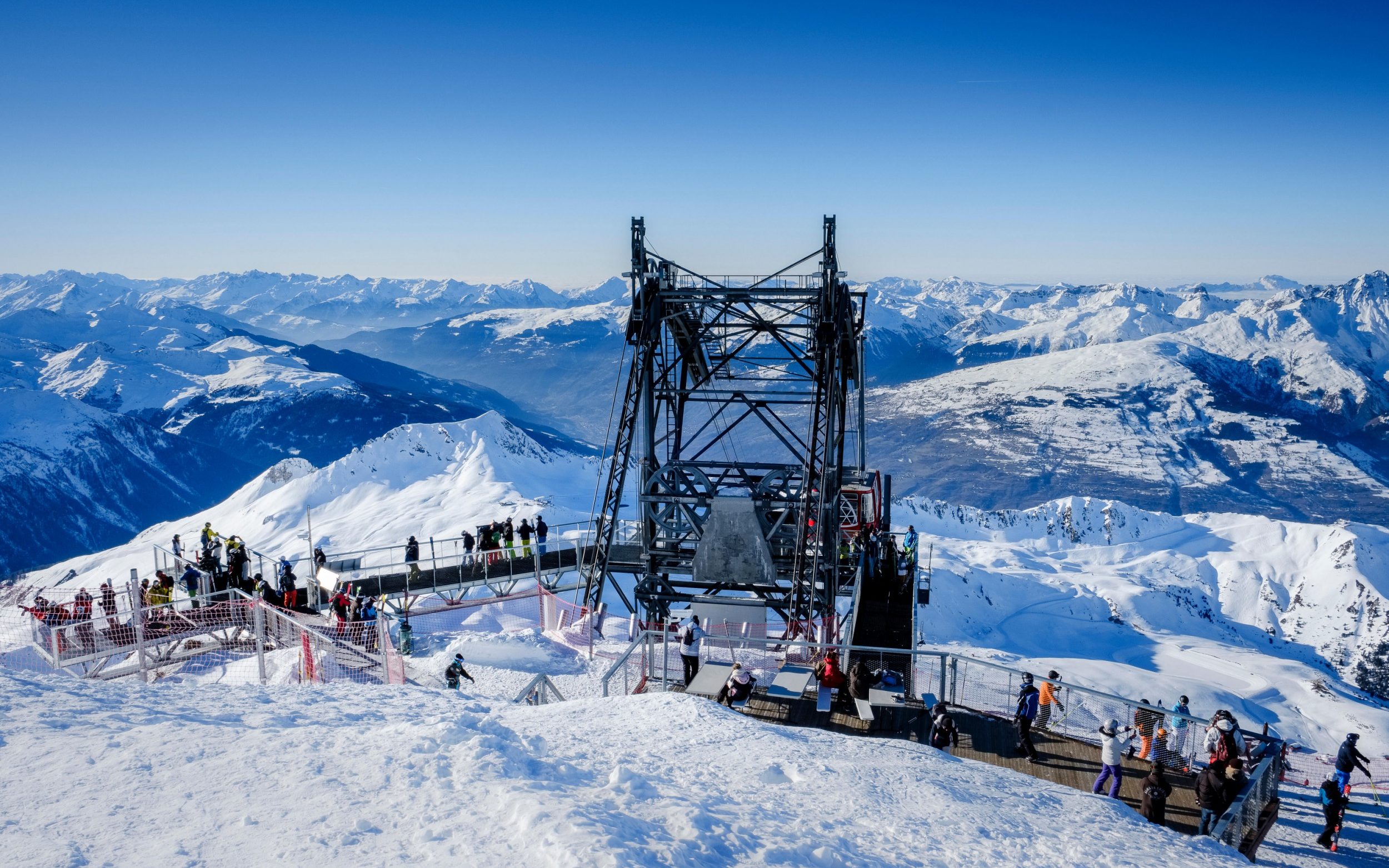 The lift station at Aiguille Rouge