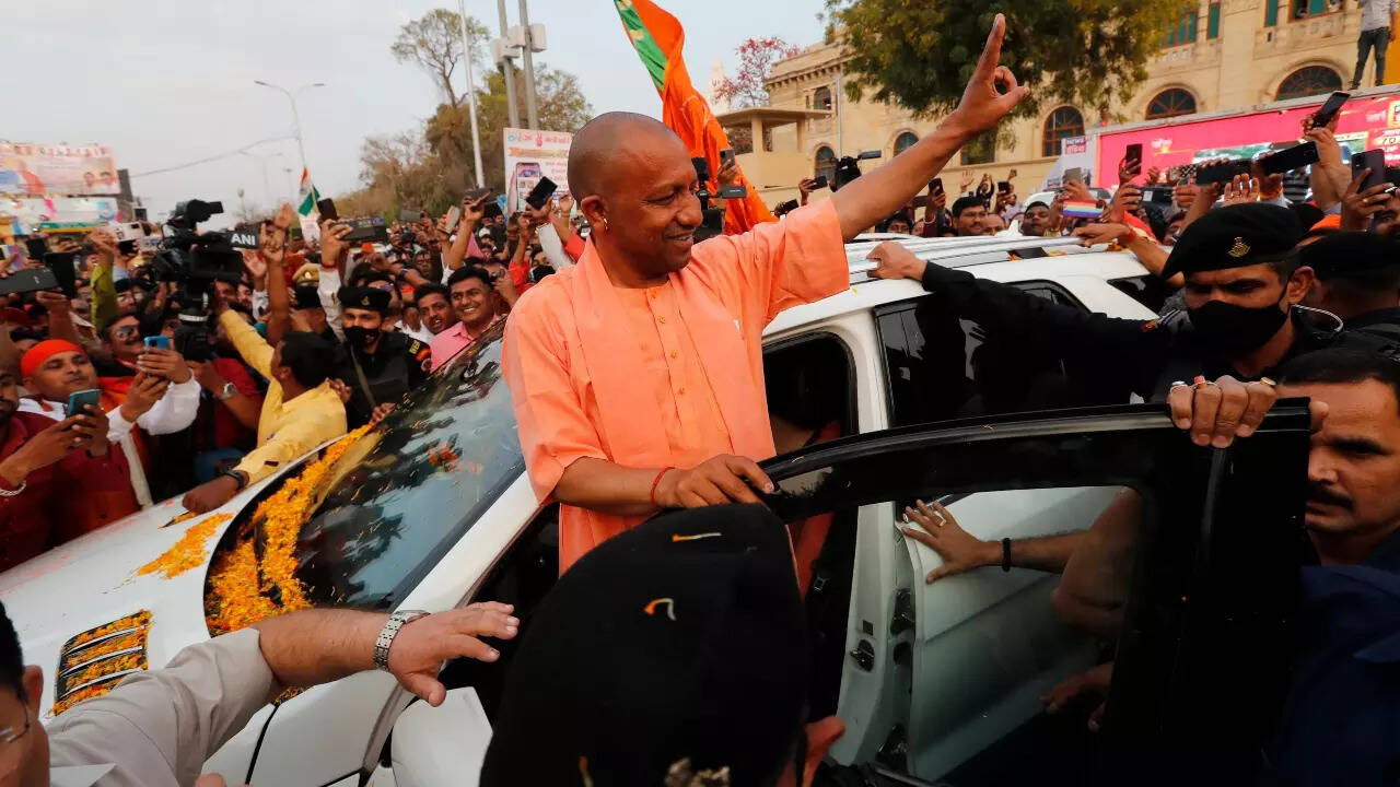 Utttar Pradesh CM Yogi Holds Janata Darshan, Assures Swift Action on ...